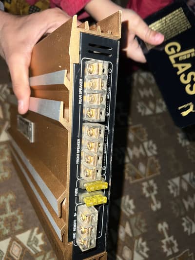 3500 watt amplifier, 12 inch woofer, woofer box