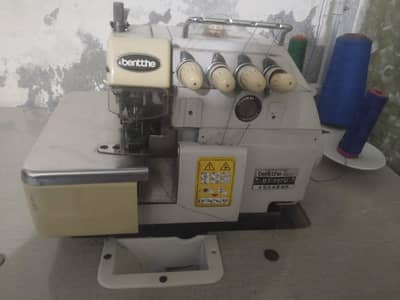 picco and over lock machine