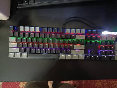 OCG 2104 RGB MECHANiCAL GAMiNG KEYBOARD WiTH BLUE SWiTCH