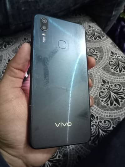 vivo y11