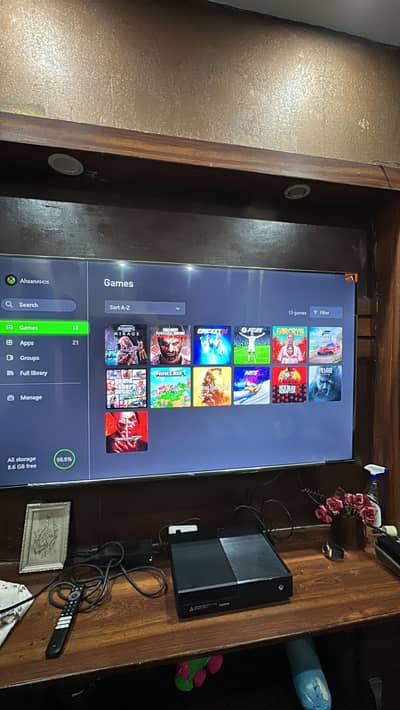 XboxOne 1TB with BOX