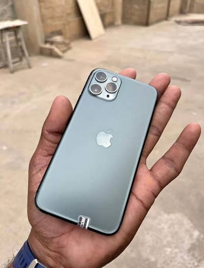 11 pro 256gb water pack