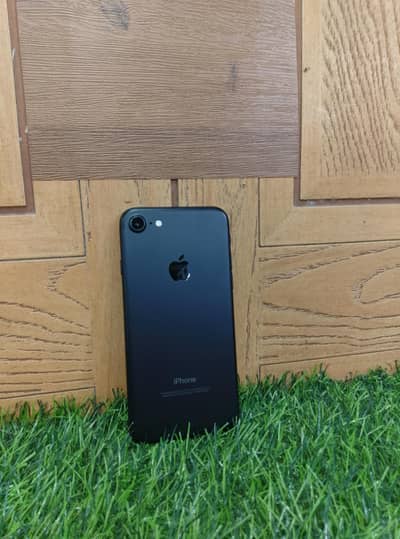 iphone 7.128gb. non pta all ok hai