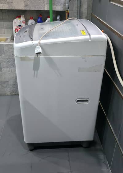 LG WASHING MACHINE 12 KG