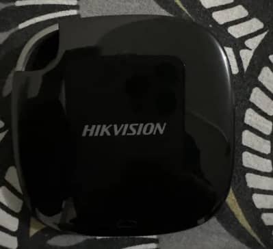 HIKVISION Portable SSD 1TB – 2023 Model – Excellent Condition