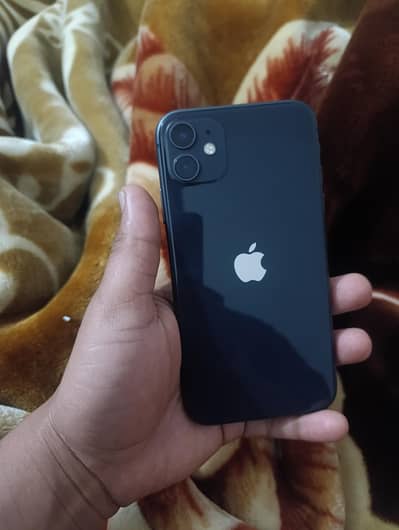 iPhone 11 water pack 64 gb 87 battery health