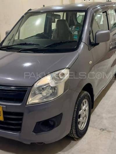 first owner zero metar car first owner 2018 VXL original condition . .