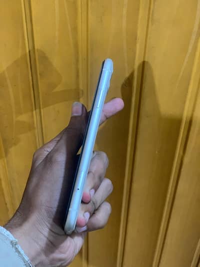 iPhone 11 dual pta 64gb waterproof