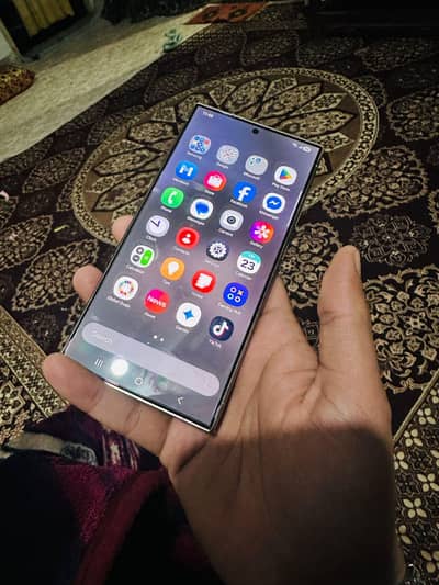 Samsung s24 ultra condition 10/10 non PTA original cover original box