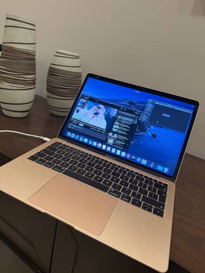 Apple MacBook Air 2018 (A1932) – Gold | 8GB RAM | 256GB SSD
