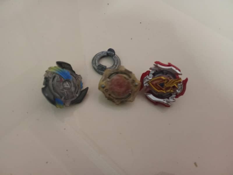 beyblades 0