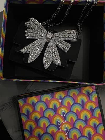 KURT GEIGER SHOREDITCH DRENCH BOW BAG