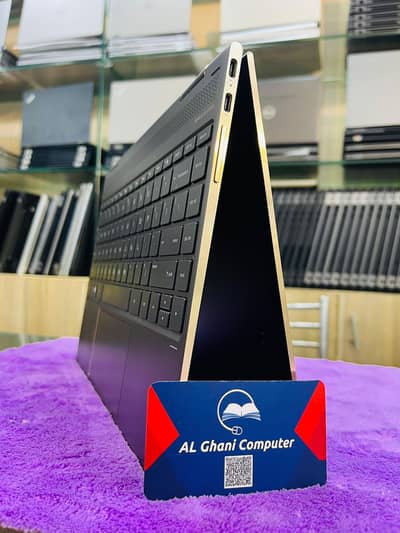 HP SPECTRA i7 with BANG & OLUFSEN home theater