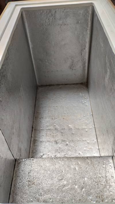 ice cream deep freezer