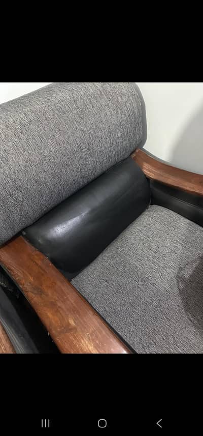 7 seater sofa set with table of 4