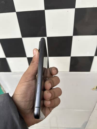 Google pixels 8 ticket phone