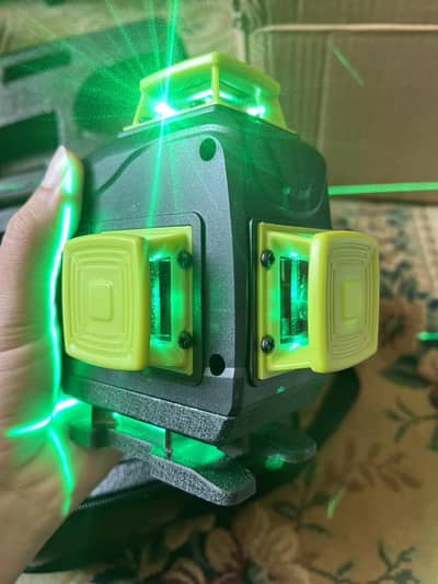 16 lines laser level for sale in Pakistan COD available 03198614614