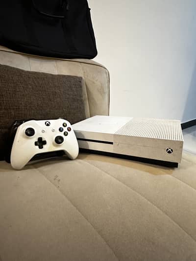 XBOX ONE S