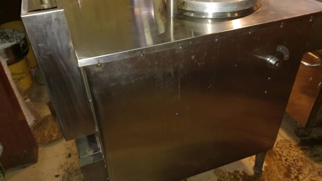 Broaster  Master machine 1