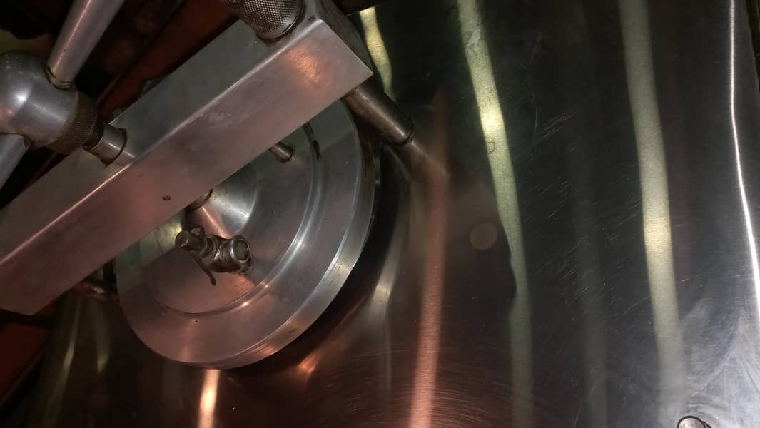 Broaster  Master machine 8