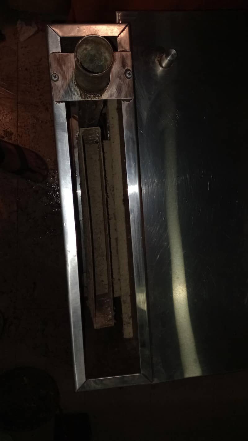 Broaster  Master machine 13