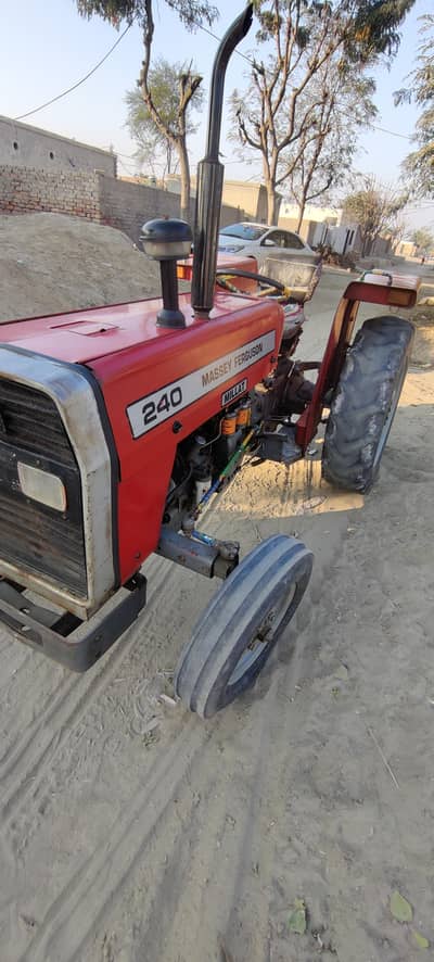 MF 240 2009 Register