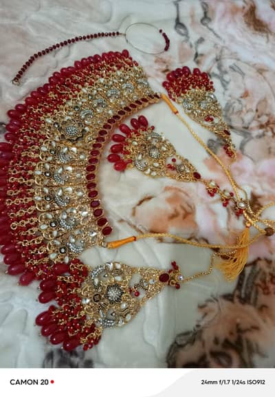 Bridal jewelry set urgent sale
