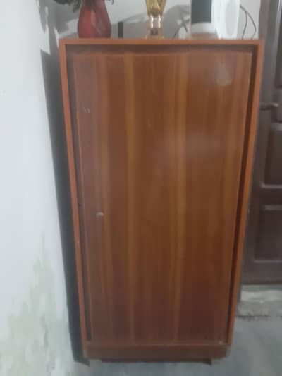 argent sale 3 steps almari hai