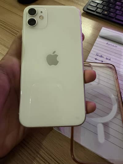 iPhone 11 factory unlock (exchange possible)