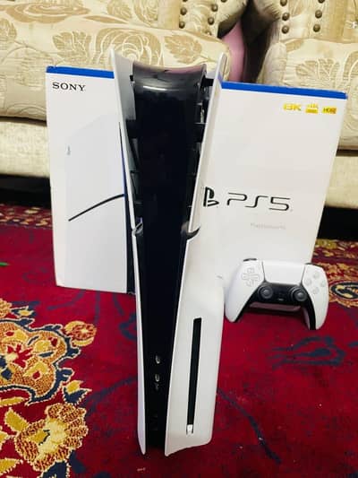 Sony PlayStation PS5 slim 1TB Disk edition with 2 controler full box