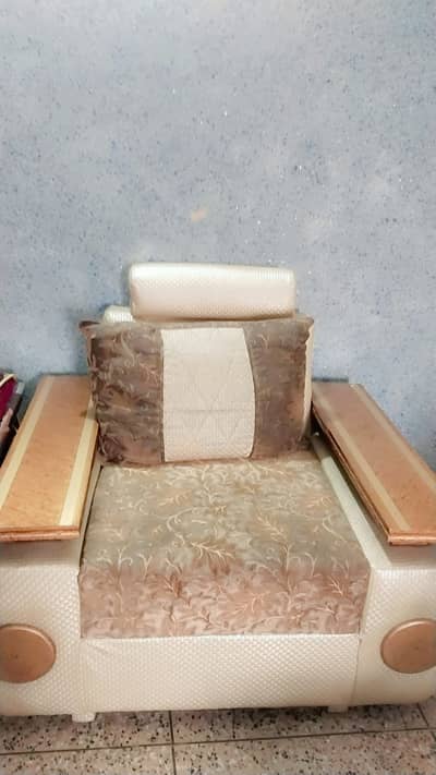 Sofa set solid wood with Master foam