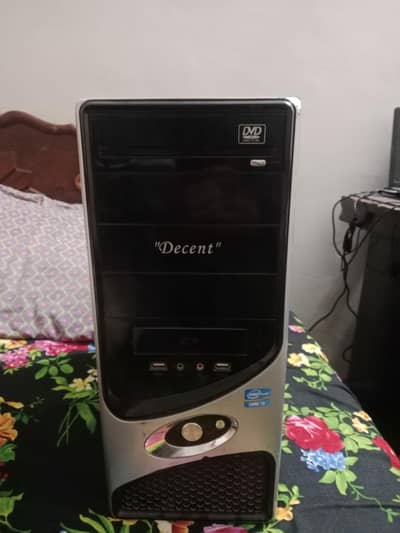 Selling Core i5 4th gen 4790 with Rx 570
