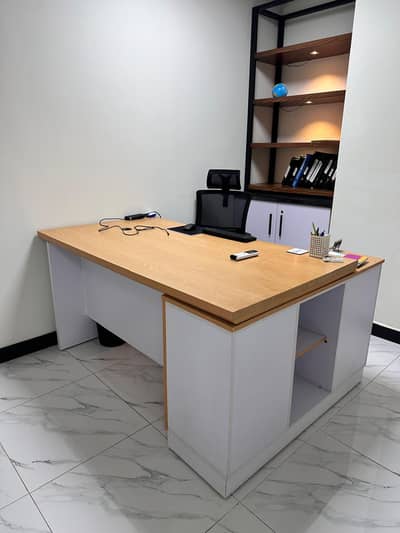 Office Lasani table for Sale