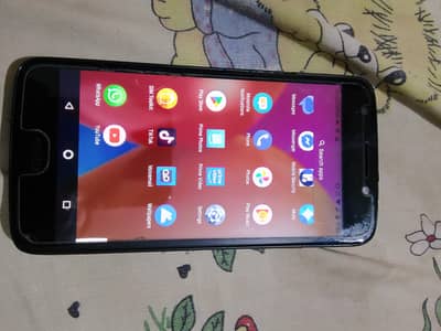 moto E4 2/16