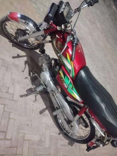 I am selling my baik is 22model honda cd 70