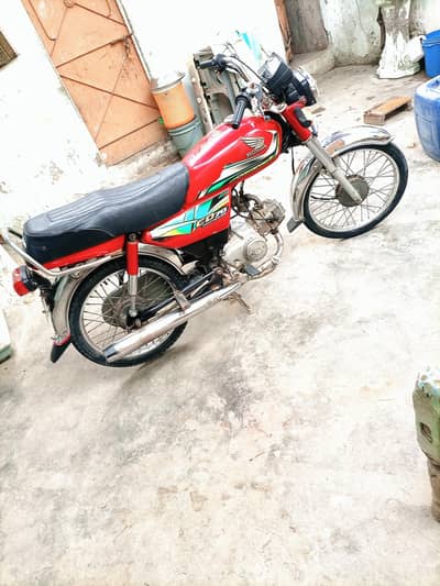 Honda CD 70 2022 model. (03231380320) call and wattsp.
