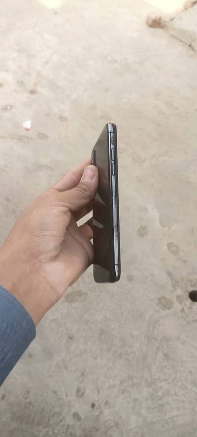 IPhone XS pta approved 64 gb