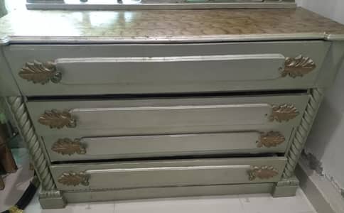 Bed set//bed with 2 side tables//Dressing table//