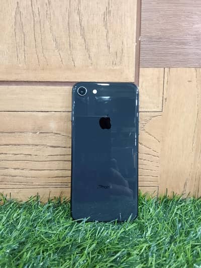 iphone 8.64gb. non pta all ok hai