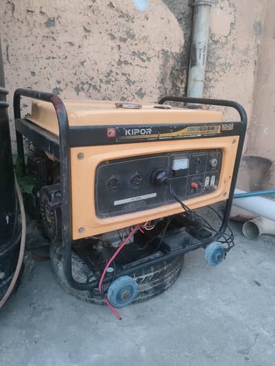 Kipor generator 6500e 10/10 condition