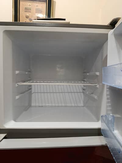 Haier HRF-382RS (384 liters) Red Color