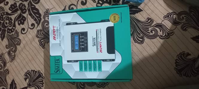 SIMTEX SOLAR CHARGE CONTROLLER  70A