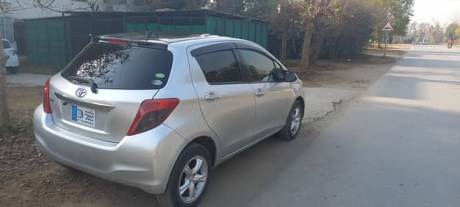 Toyota Vitz 2013
