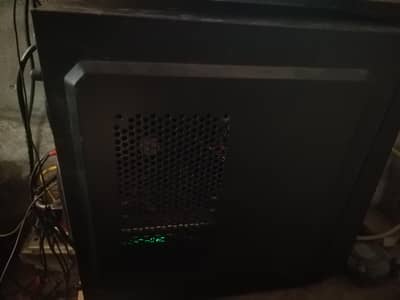 i7 4790 and rx 480 gaming pc