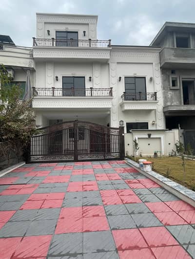 30*60 7 Marla Brand New Luxury House For Sale In G-13