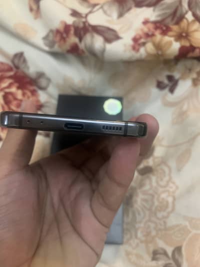 Samsung Z flip 4 PTA Approved