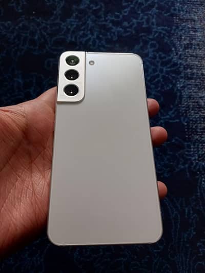 Samsung Galaxy S22 PTA Approved 8/128GB Dual SIM 9/10 Condition