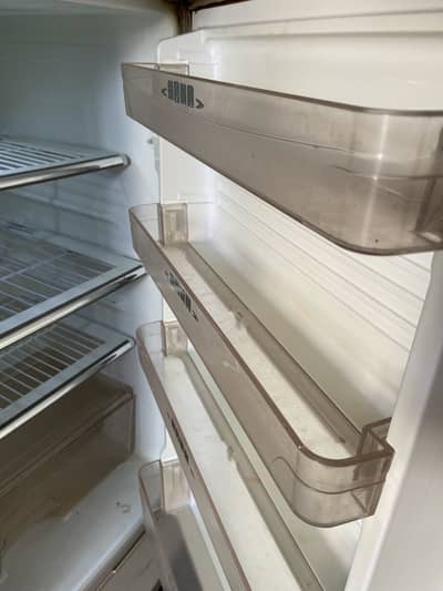 DAWLANCE Refrigerator