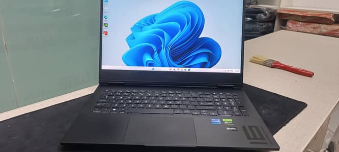 Hp Omen 16 ci7 14th Gen 16 1tb RTX 4070 8Gb 240HTZ