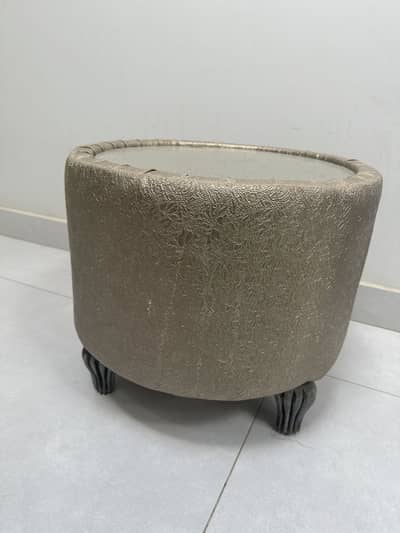 Coffee chairs and table for sales